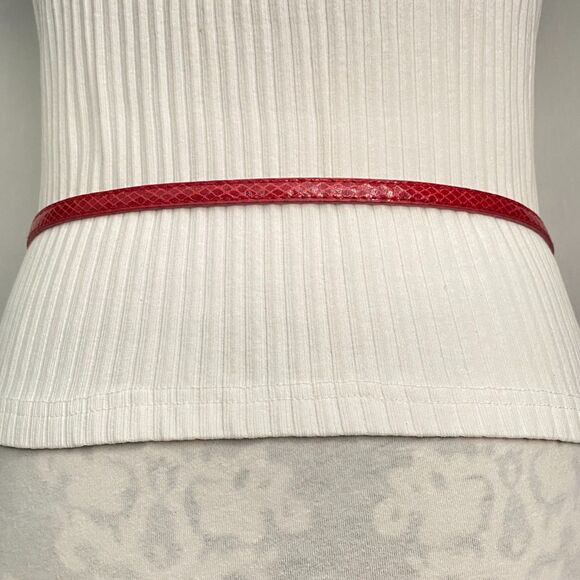 Barely There Womens Belt 8 Waist Red Honeycomb Texture Faux Leather - Picture 3 of 11